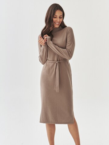 TATUUM Strickkleid 'AZALEA' in Beige: Vorderseite