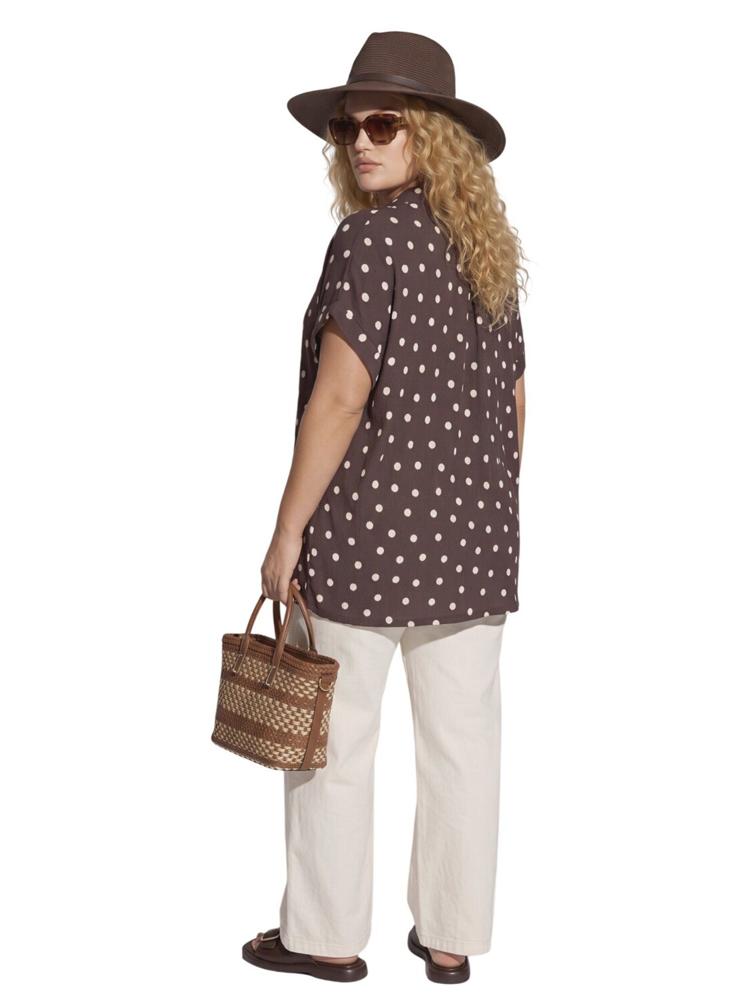 T-shirt Shape Of You en marron
