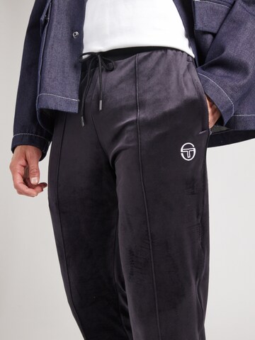 Sergio Tacchini Regular Trousers with creases in Black