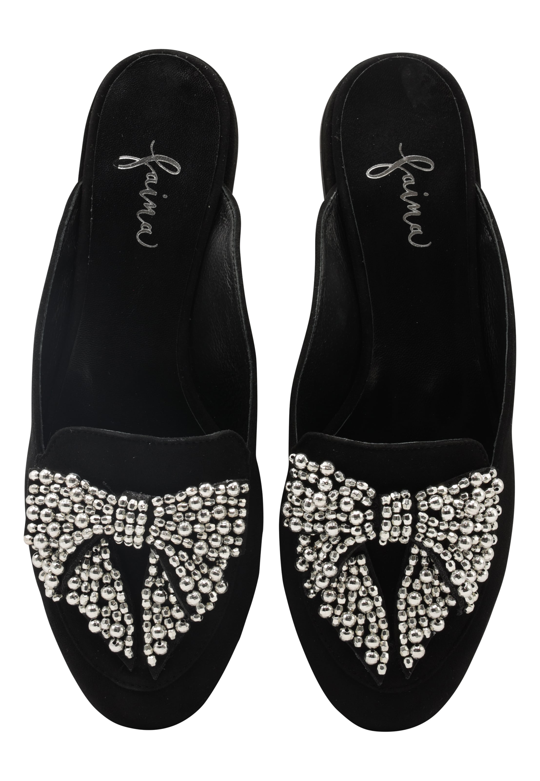 juoda faina Šlepetės