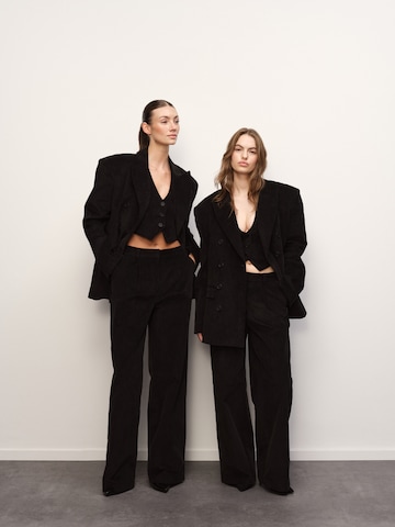 RÆRE by Lorena Rae - Blazer em preto