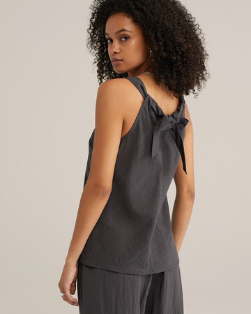WE Fashion Топ в сиво
