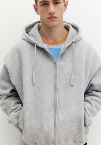 Pull&Bear Tréning dzseki - szürke