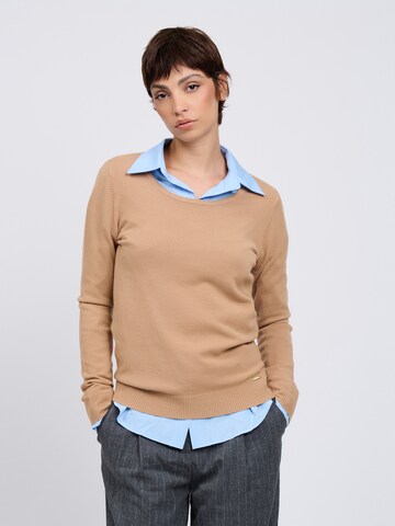 Influencer Pullover in Beige: Vorderseite