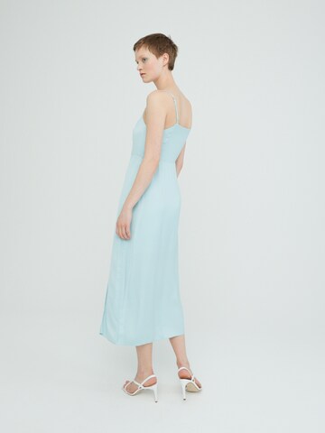 EDITED Kleid 'Linn' in Blau