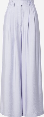 Guido Maria Kretschmer Women Pleat-front trousers 'Finja' in Purple: front