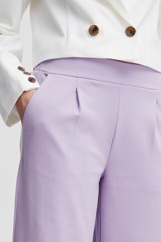Wide leg Pantaloni chino 'Rizetta' di b.young in lilla