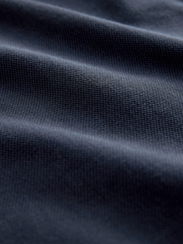 Tricou de la Next pe albastru