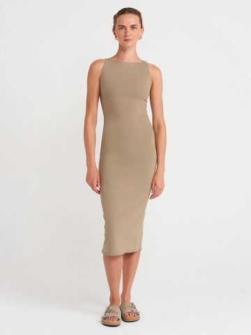 Abito 'Midi' di Dilvin in beige: frontale