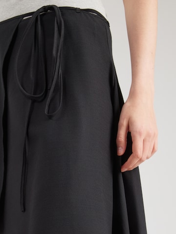 WEEKDAY - Falda 'Leah' en negro