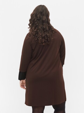 Zizzi Sukienka 'DEANNA' w kolorze brązowy