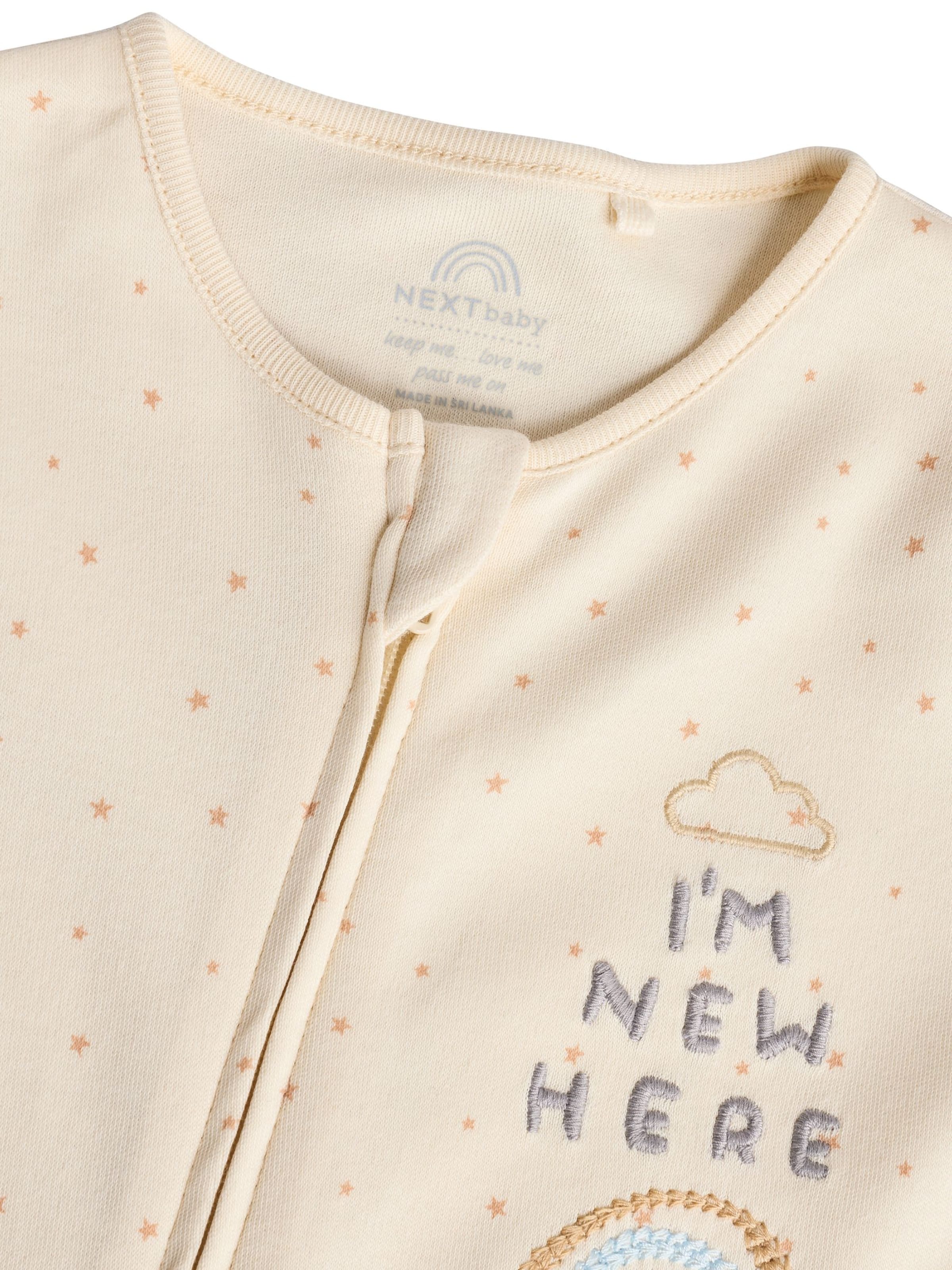 Next Ruhák alváshoz 'I'm New Here' - fehér