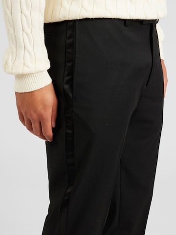 Regular Pantalon à plis TOPMAN en noir