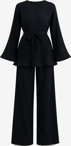 Elara Hausanzug in Schwarz: Vorderseite