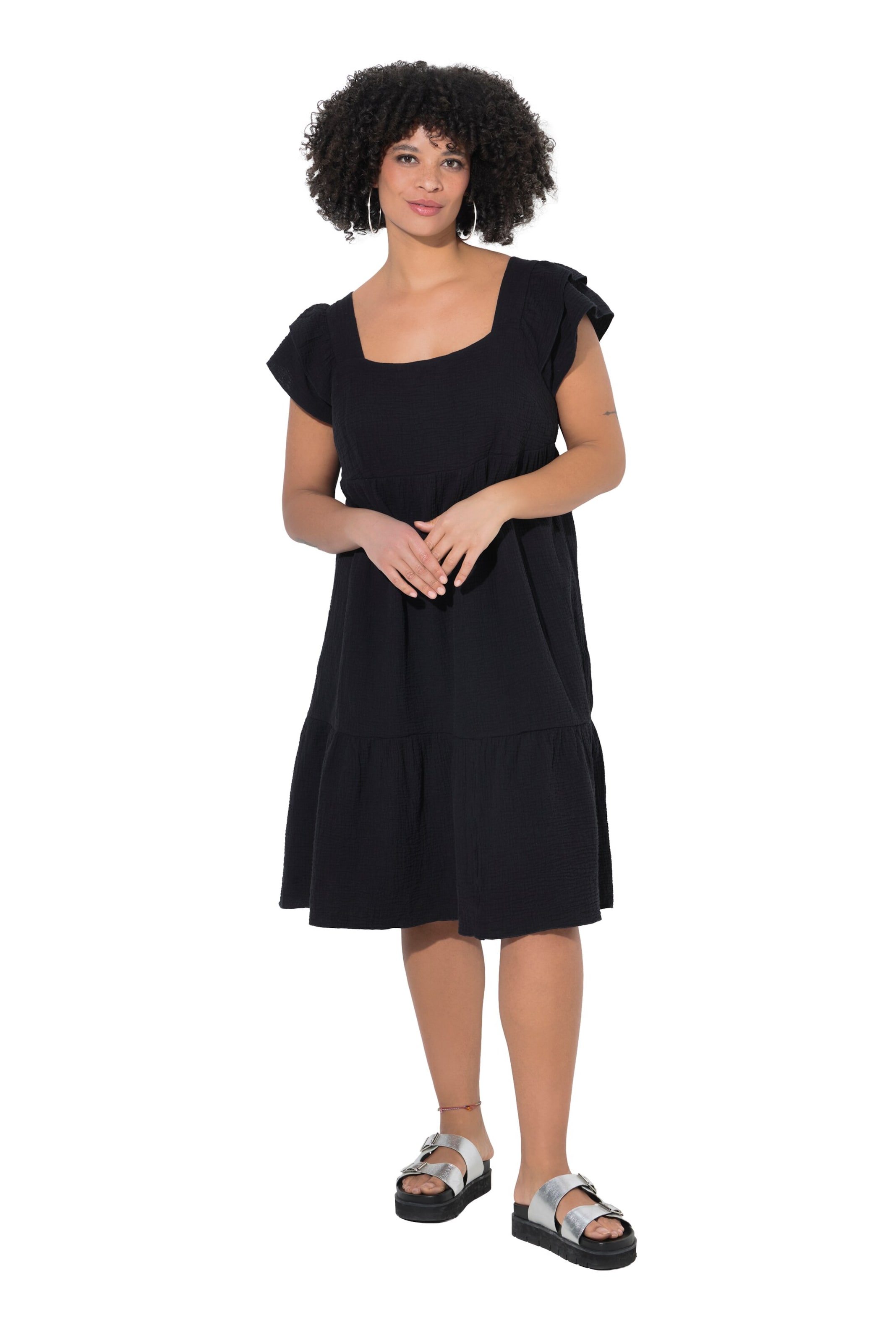 Angel of Style Dress in Black: front