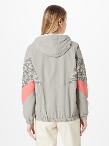 Iriedaily Between-season jacket 'Streetz' in Grey