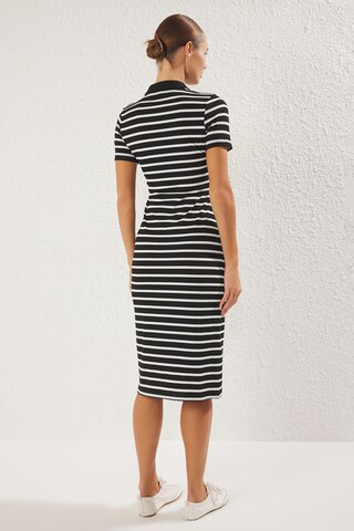 Robe Trendyol en noir