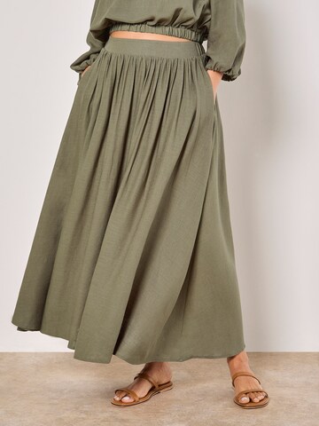 Apricot Skirt ' ' in Green