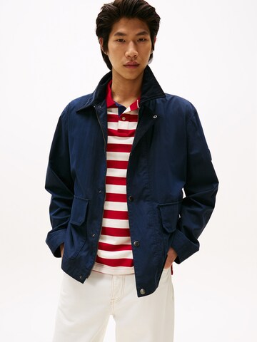 TOMMY HILFIGER Демисезонная куртка в Синий: спереди