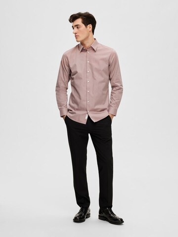 SELECTED HOMME Slim fit Button Up Shirt 'SLHEthan' in Pink