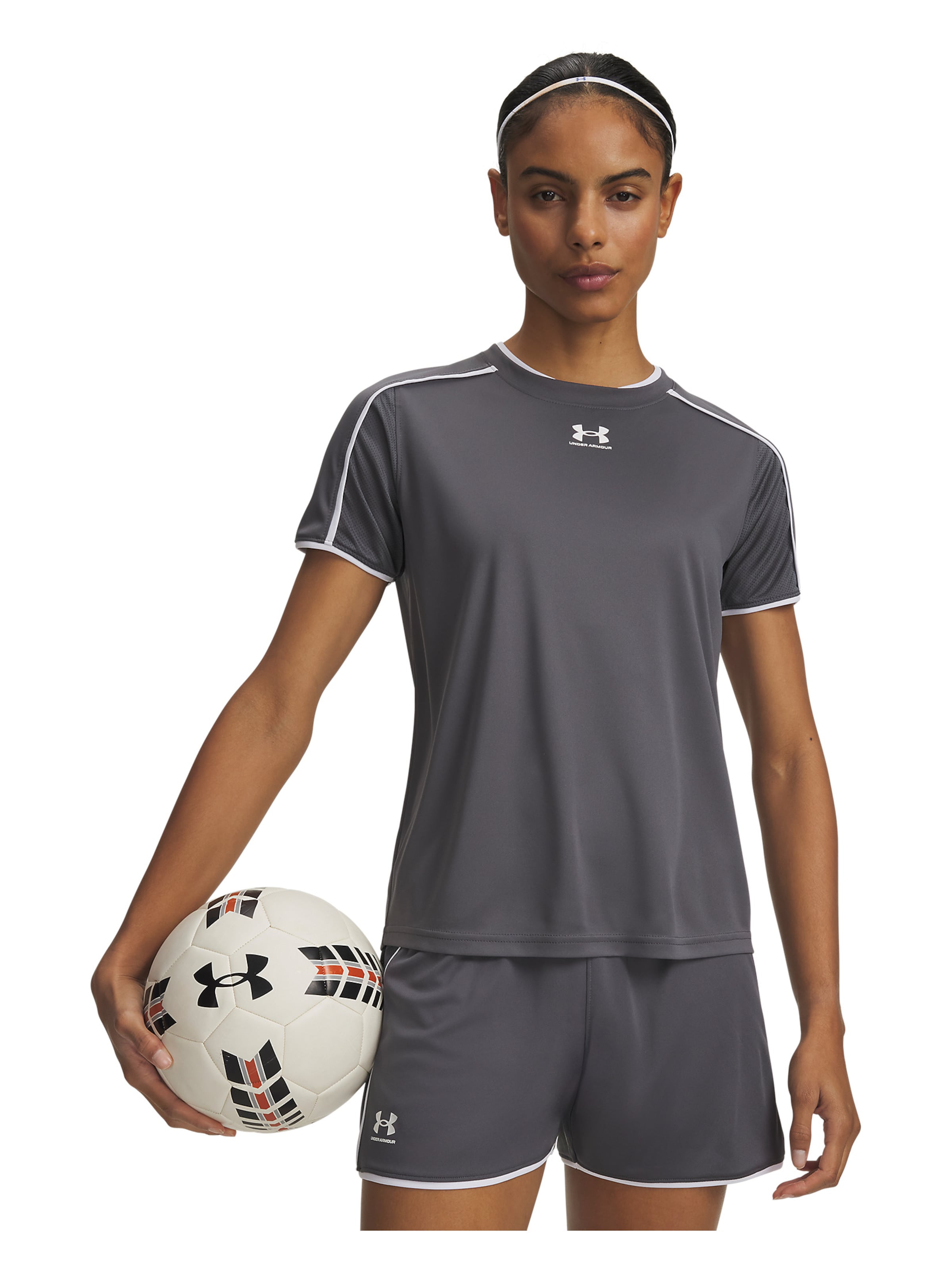 UNDER ARMOUR Functioneel shirt 'Ch. Train' in Grijs: voorkant