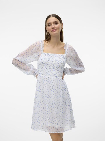 Robe 'MILLA' VERO MODA en blanc : devant