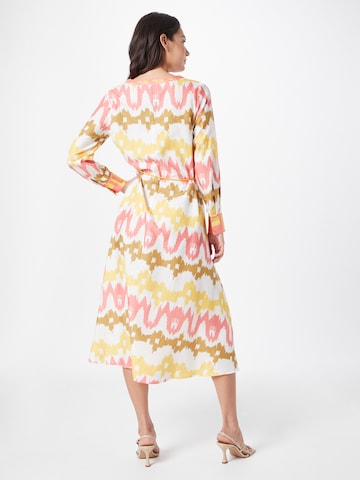 Robe 'SHIRA IKAT' DELICATELOVE en mélange de couleurs