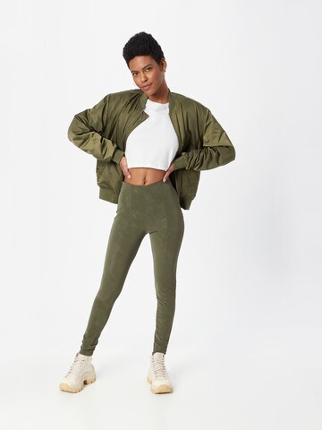 Skinny Leggings Urban Classics en vert