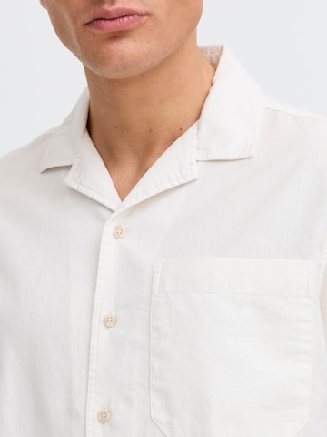 Fit confort Chemise 'SDLitt' !Solid en blanc