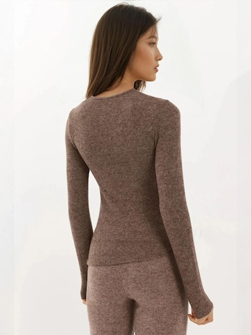 Hiccup Trui in Bruin