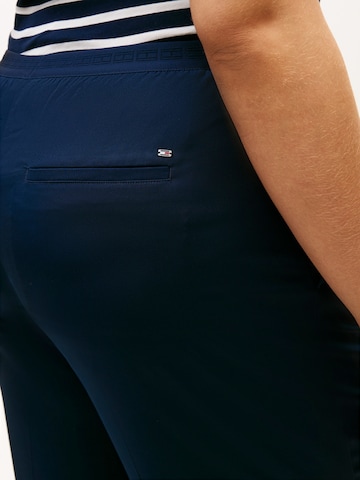 Tommy Hilfiger Curve - regular Pantalón plisado en azul