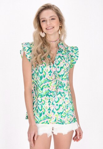 IZIA Blouse in Green: front