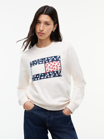 Sweat-shirt 'NOVELTY' Tommy Jeans en blanc : devant