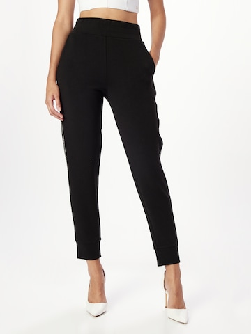 GUESS Tapered Broek in Zwart: voorkant