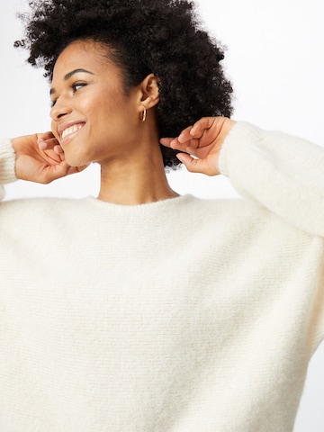 AMERICAN VINTAGE Пуловер 'EAST' в бяло