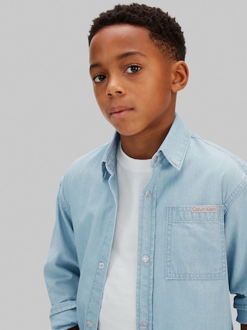 Coupe regular Chemise Calvin Klein Jeans en bleu