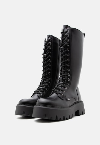 BUFFALO Lace-Up Boots in Black