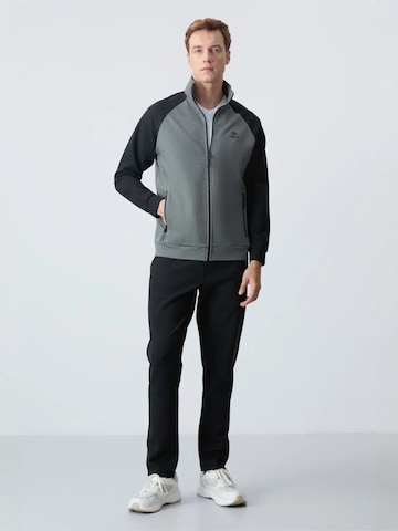 Tommy Life - Fato de desporto em cinzento: frente