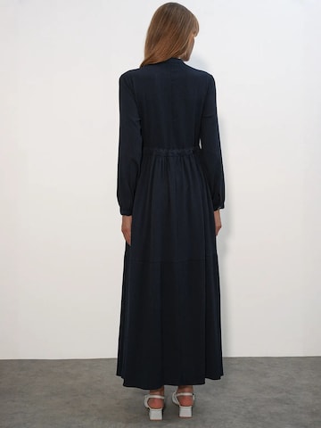Bigdart Dress in Blue
