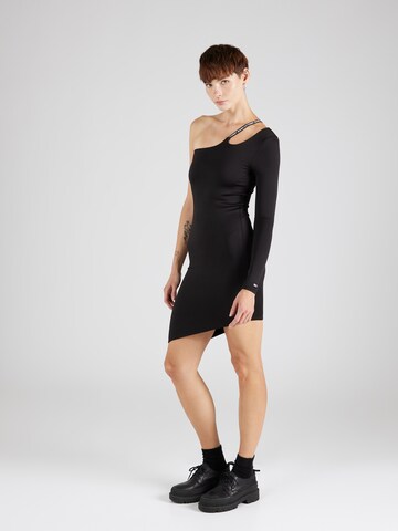 Tommy Jeans - Vestido en negro: frente