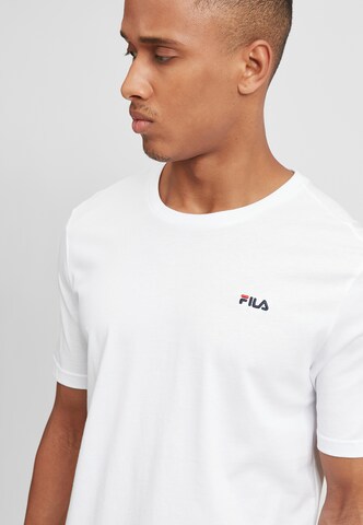 T-Shirt 'Unwind 2.0' FILA en blanc