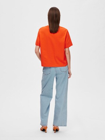 SELECTED FEMME T-Shirt in Orange