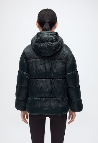 4F Outdoor jacket in Black