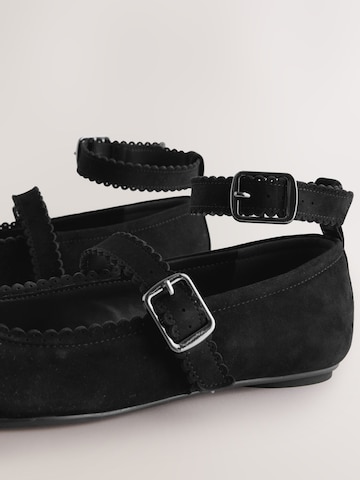 Next Nauhaballerina 'Forever Comfort' värissä musta