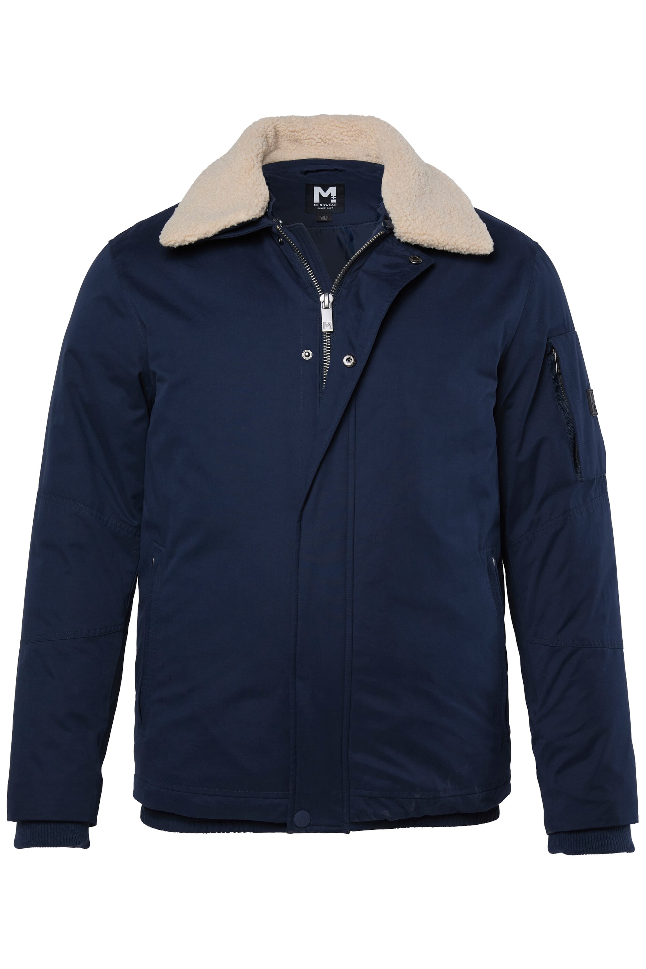Men Plus Jacke in Blau: Vorderseite