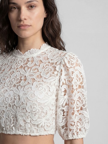 Blouse folklorique 'Kathalin' SPIETH & WENSKY en blanc