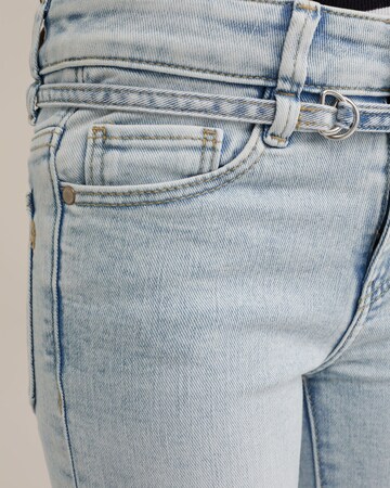 Flared Jeans di WE Fashion in blu