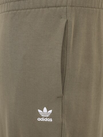 ADIDAS ORIGINALS Tapered Hose 'ESS BYFR' in Grün