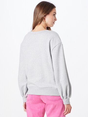 Olivia RubinSweater majica 'CECILIA' - siva boja