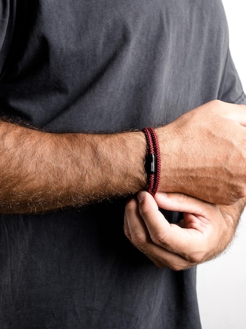 Akitsune Bracelet 'Mare' in Red: front